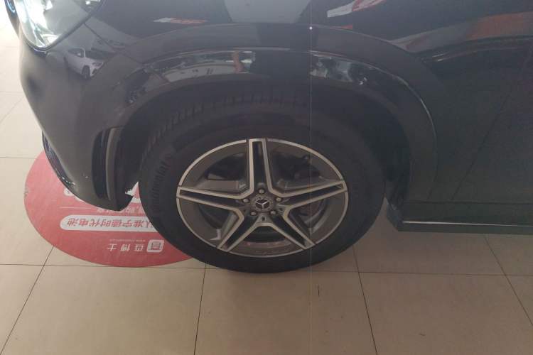 Used Mercedes-Benz GLE 2022 GLE 450 4MATIC Coupe SUV Fashion Model Left Front Wheel Hub