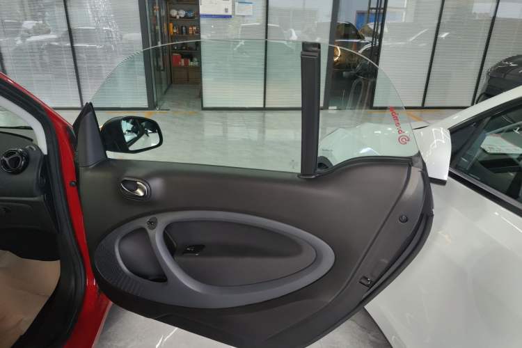 Used smart fortwo 2019 0.9T 66kW Hardtop Wind Power Edition China VI