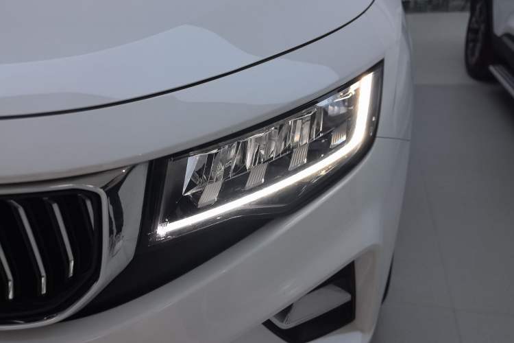 Used Geely Auto Haoyue 2022 1.8TD Automatic Prestige 7-Seater
