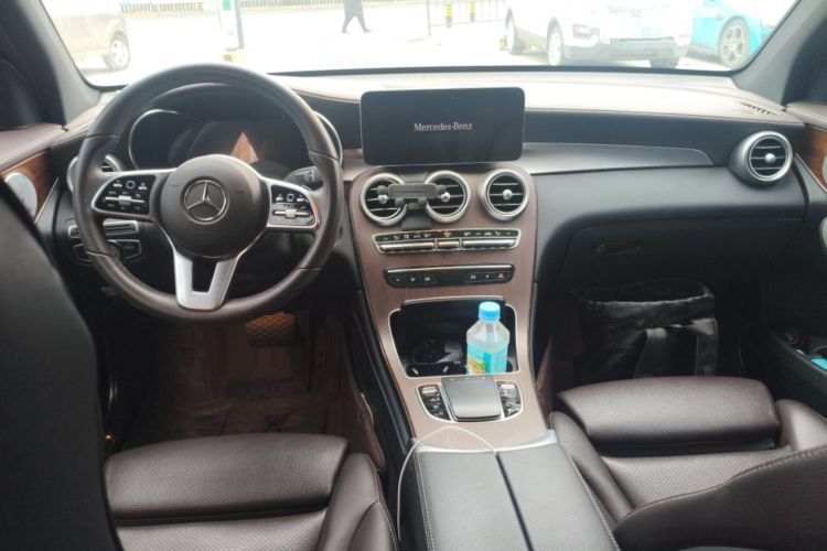 Used Mercedes-Benz GLC 2021 GLC 300 L 4MATIC Dynamic Model Center Console