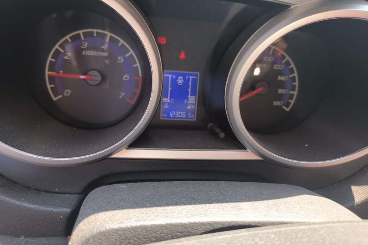 Used CHANGAN KAICHENG Ounuo S 2012 1.3L Standard Version
