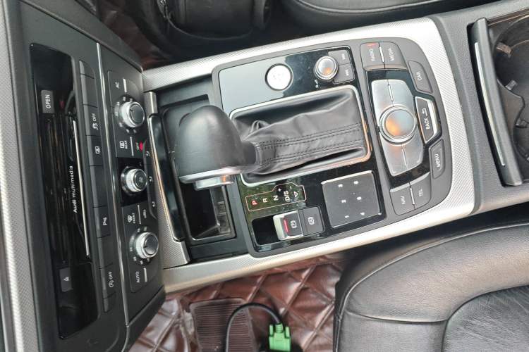 Used Audi A6L 2012 30 FSI Technology Edition Gear Lever