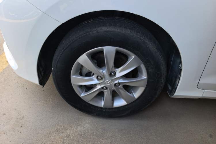 Used Hyundai Verna (older generation) 2017 1.4L Manual Refreshed Version China V Standard Exterior 4