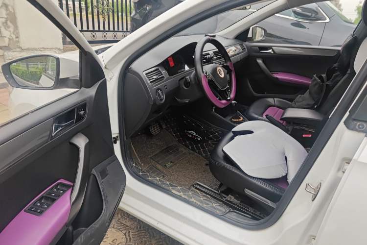 Used Volkswagen Santana 2017 Haval H6 1.6L Automatic Fashion Edition