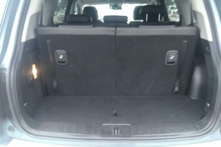 Used GAC Trumpchi GS8 2017 320T Two-Wheel Drive Luxury Smart Connectivity Version (7 Seats) Trunk