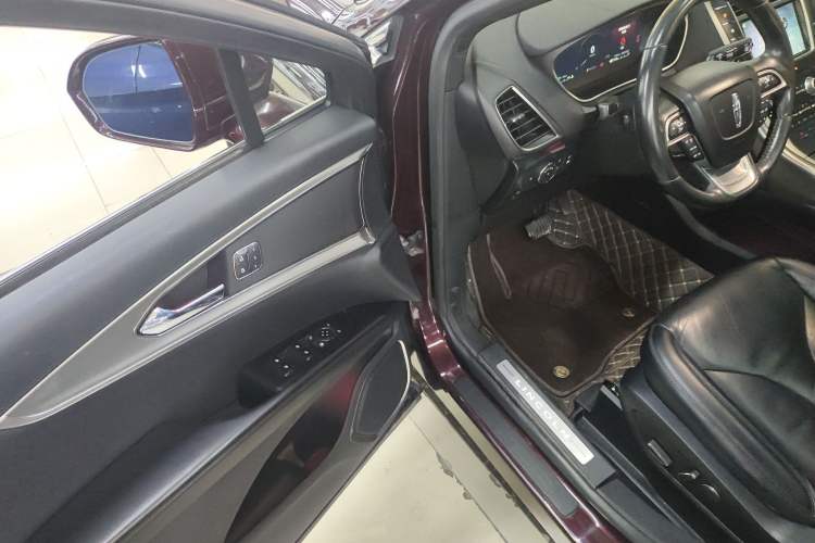 Used Lincoln Nautilus 2019 2.0T Two-Wheel Drive Luxury Edition China VI Standard
