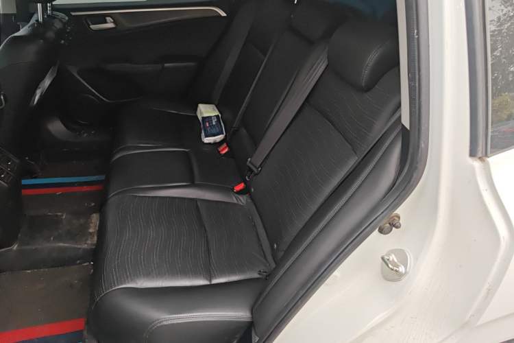 Used Honda Jade 2014 1.8L CVT Luxury Edition 5 seats