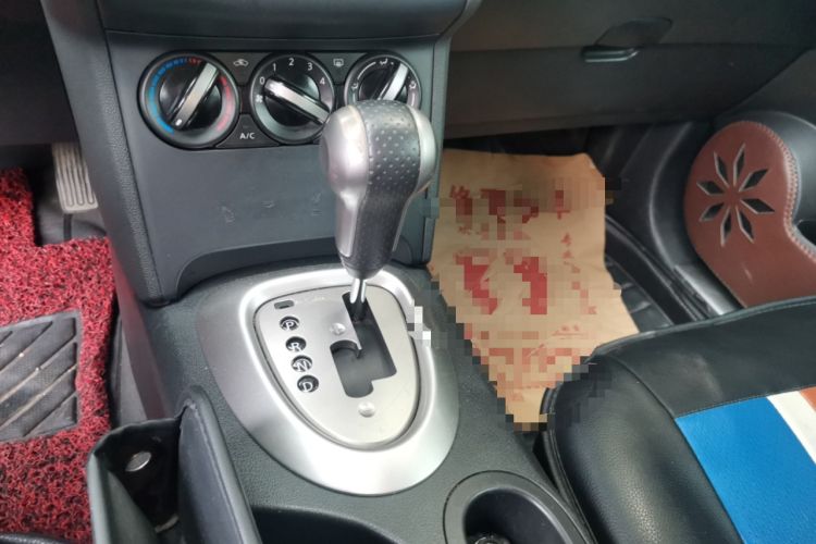 Used Nissan Qashqai 2011 2.0 XL Fire CVT 2WD Gear Lever