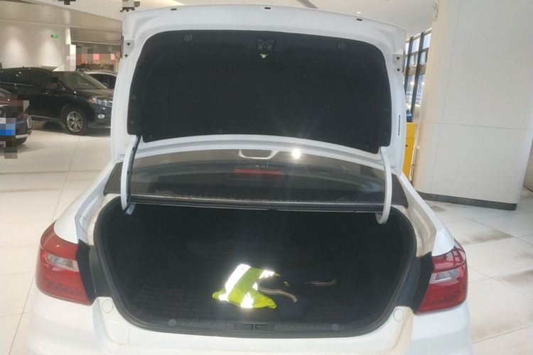 Used Geely Auto Vision 2019 Upgraded Model 1.5L Manual Luxury Version China VI Standard