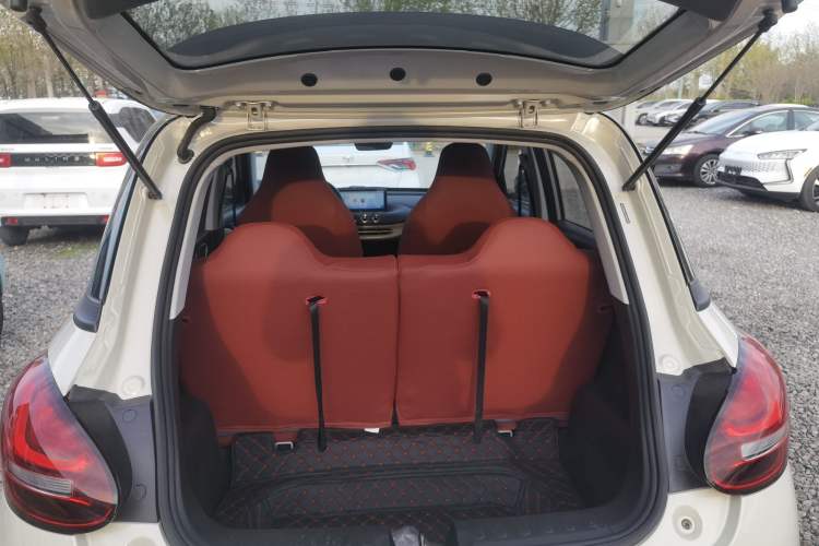 Used Wuling Bingo 2023 333 km Fast-Share Version Trunk