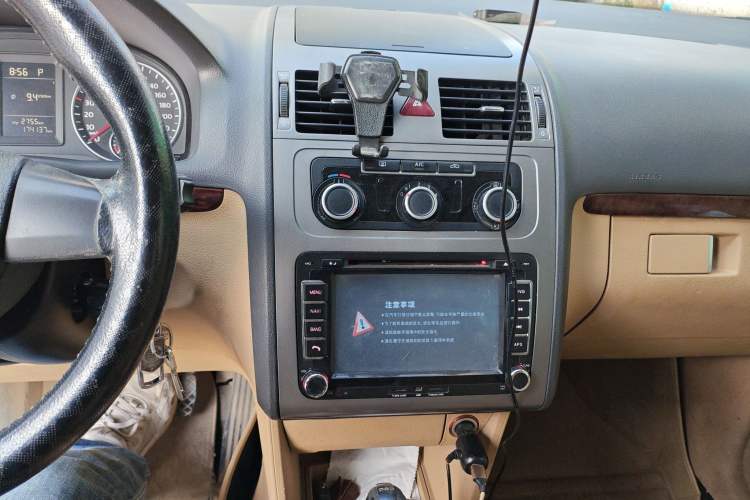 Used Volkswagen Touran 2013 1.4T DSG Comfort Edition 5-Seater
