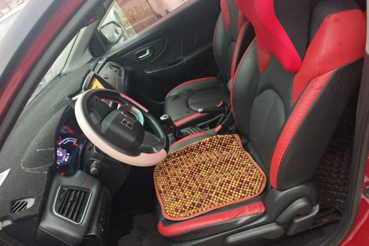 Used Luxgen U5 SUV 2017 1.6L Manual Knight Edition
