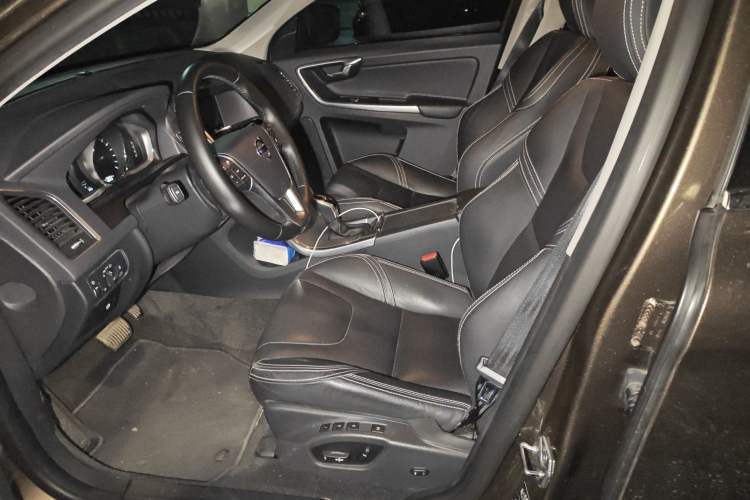 Used Volvo XC60 2017 T5 AWD Smart Range Edition