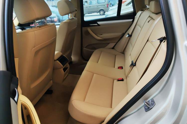 Used BMW X3 2014 xDrive20i Leading Model