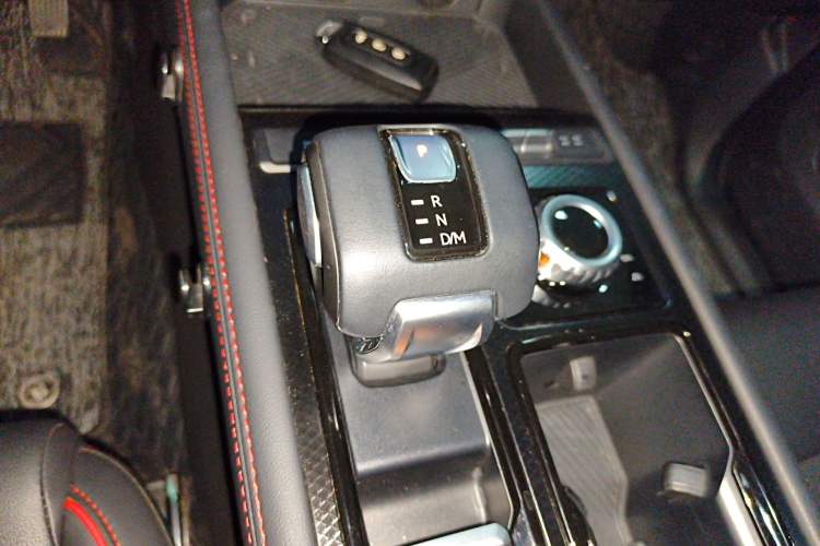 Used JMC DaDao 2024 Explorer 2.3T Gasoline Automatic 4x4 Extreme Edition