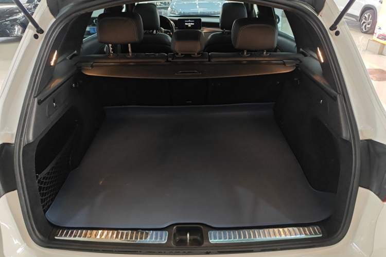 Used Mercedes-Benz GLC 2020 GLC 260 L 4MATIC Luxury Model
