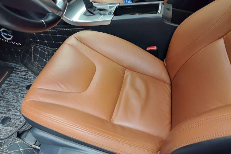 Used Volvo S60 2015 S60L 2.0T Zhiyuan Edition Left Front Seat