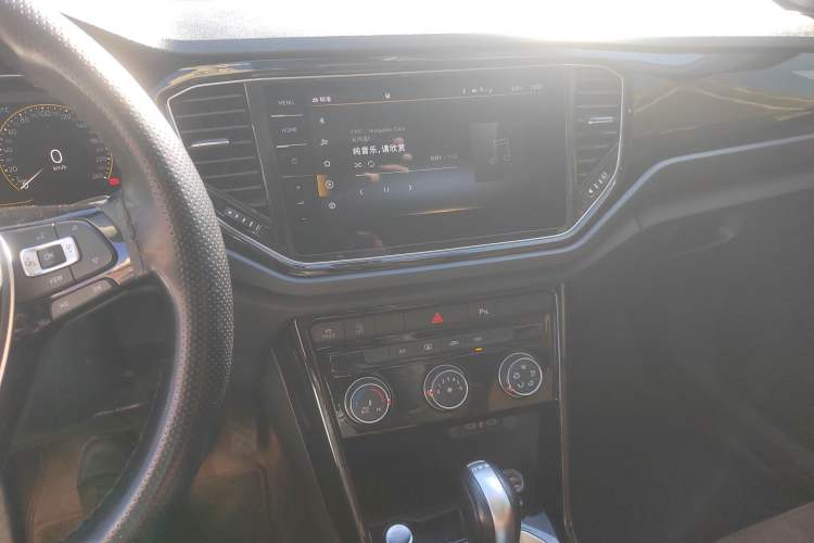 Used Volkswagen T-ROC 2022 280TSI DSG Two-Wheel Drive Elite PLUS