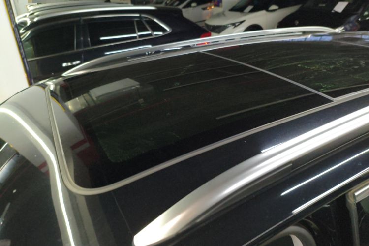 Used Volkswagen Tiguan L 2021 330TSI Automatic Two-Wheel Drive R-Line Enhanced Edition Roof