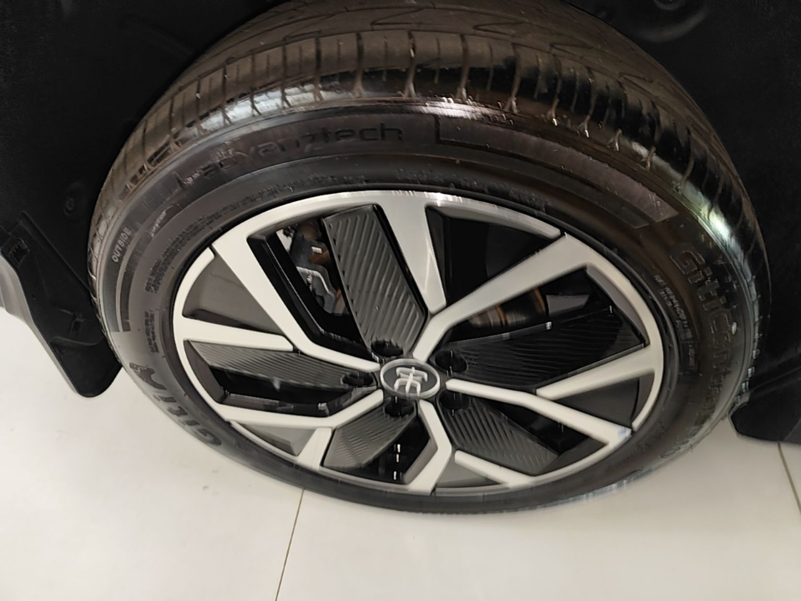 BYD Song L DM-i 2026 Model 200KM Superior Version — снимка 11
