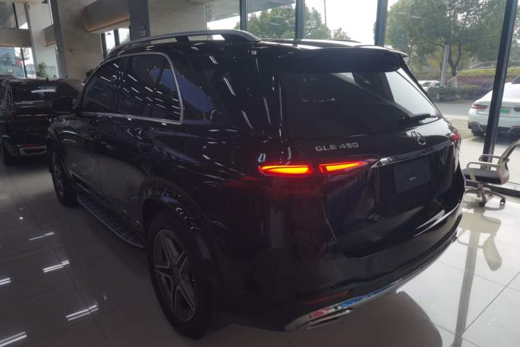 Used Mercedes-Benz GLE 2024 GLE 450 4MATIC AMG Line
