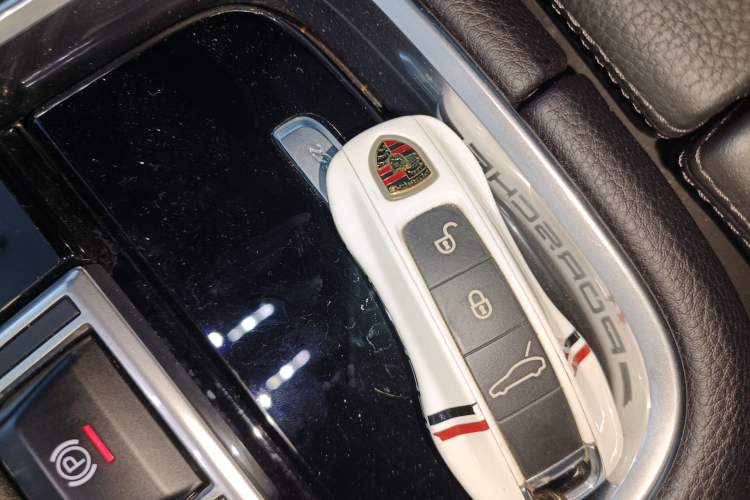 Used Porsche Panamera 2017 Panamera Executive Long Wheelbase 3.0T
