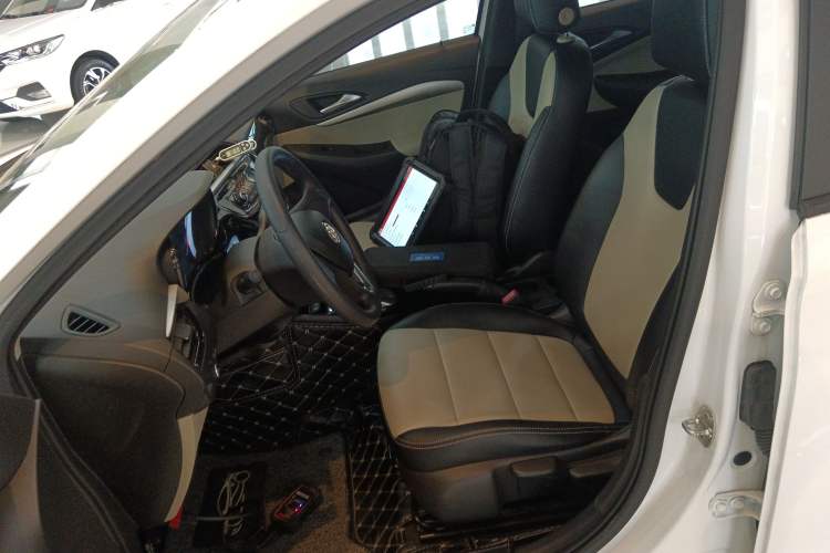 Used Buick Excelle 2018 15N CVT Elite Edition Left Front Seat