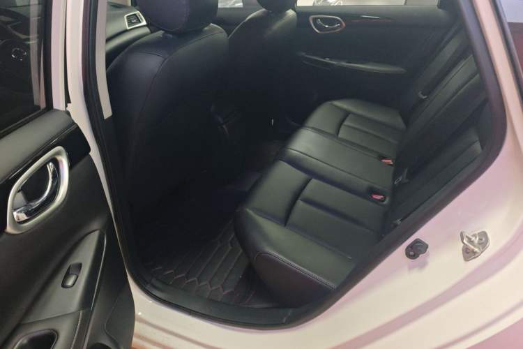 Used Nissan Sylphy 2022 Classic 1.6XL CVT Luxury Edition Left Rear Seat