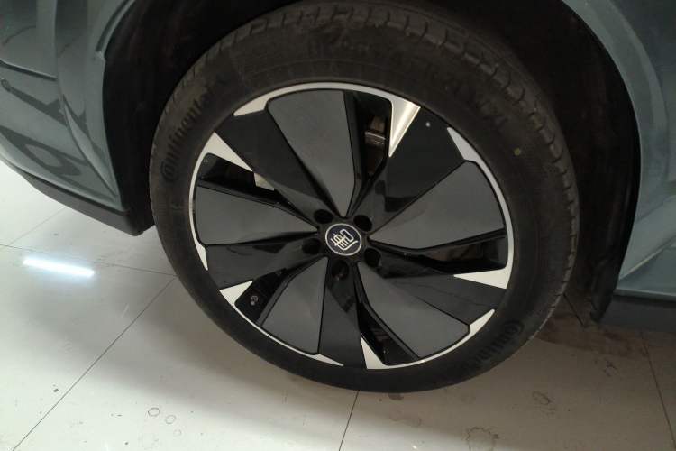 Used BYD Tang L 2025 DM 175KM Drone Player Edition