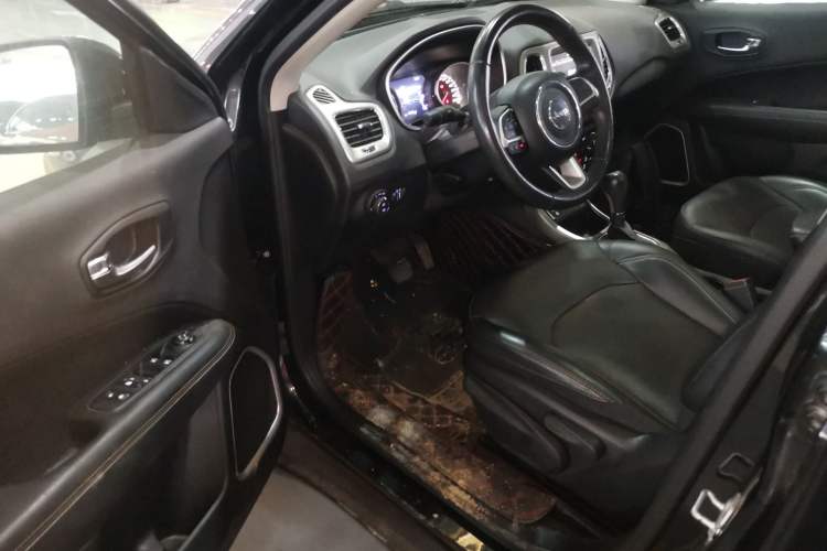 Used Jeep Compass 2017 200T Automatic Family Edition