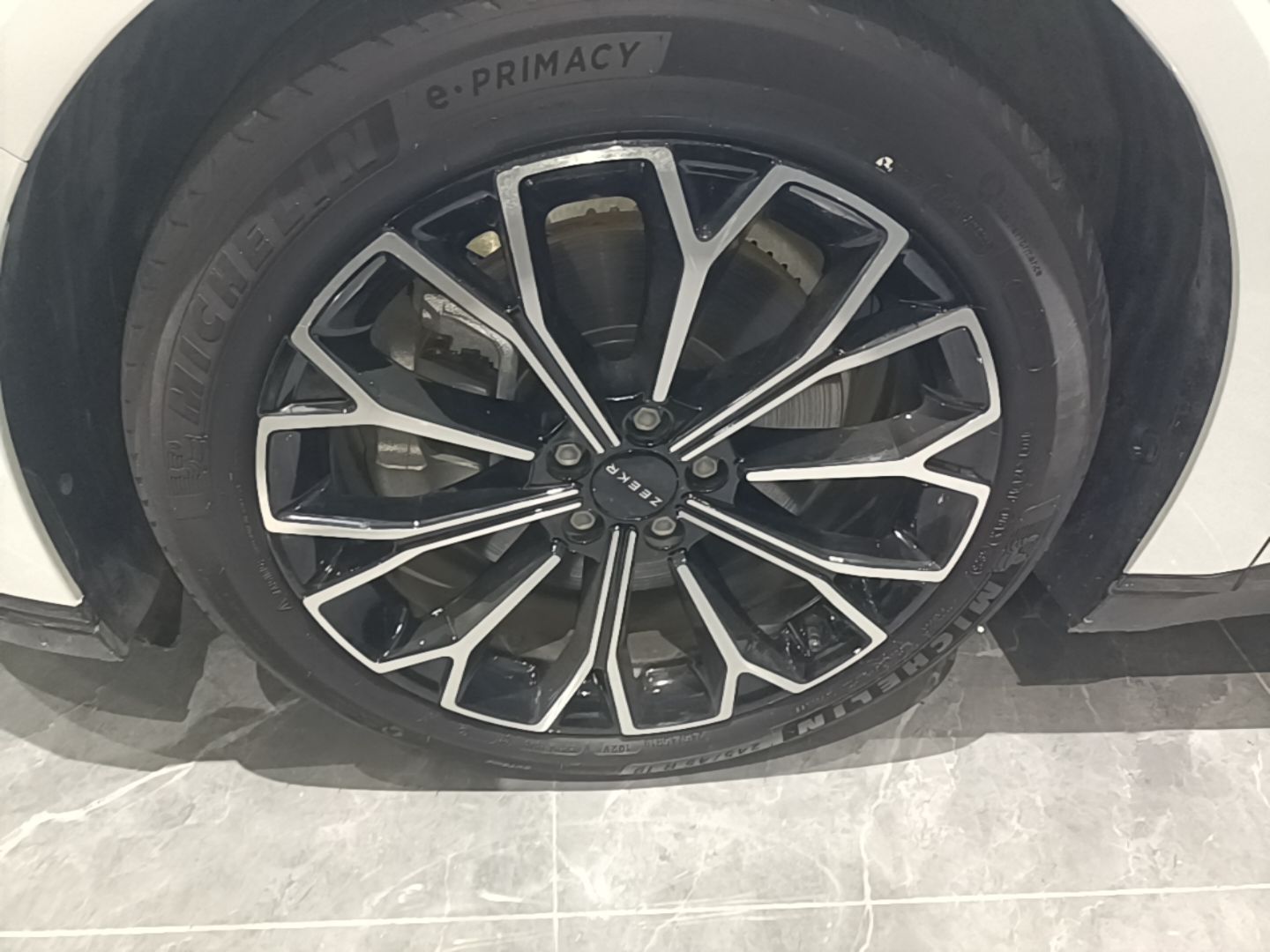 Zeekr 007 2024 Rear-Drive Intelligent Driving Version 100 kWh — снимка 10