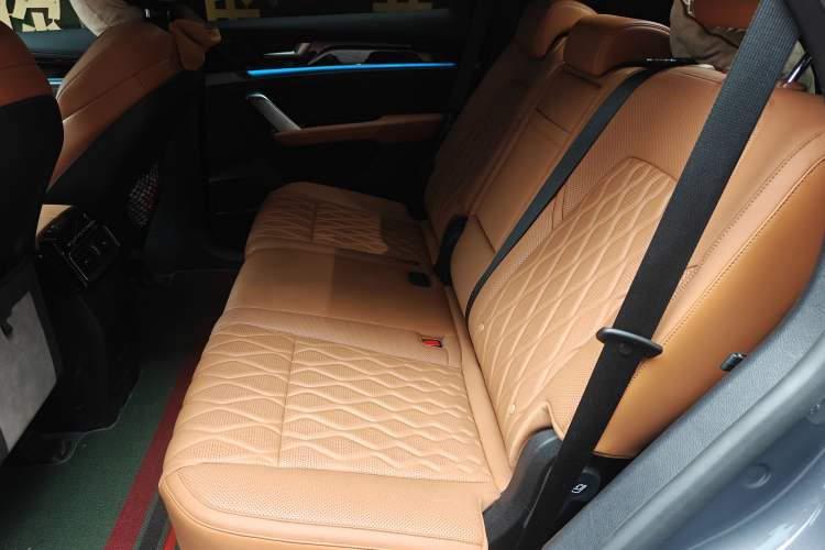 Used BYD Tang New Energy 2023 DM-i Champion Edition 112KM Prestige Model