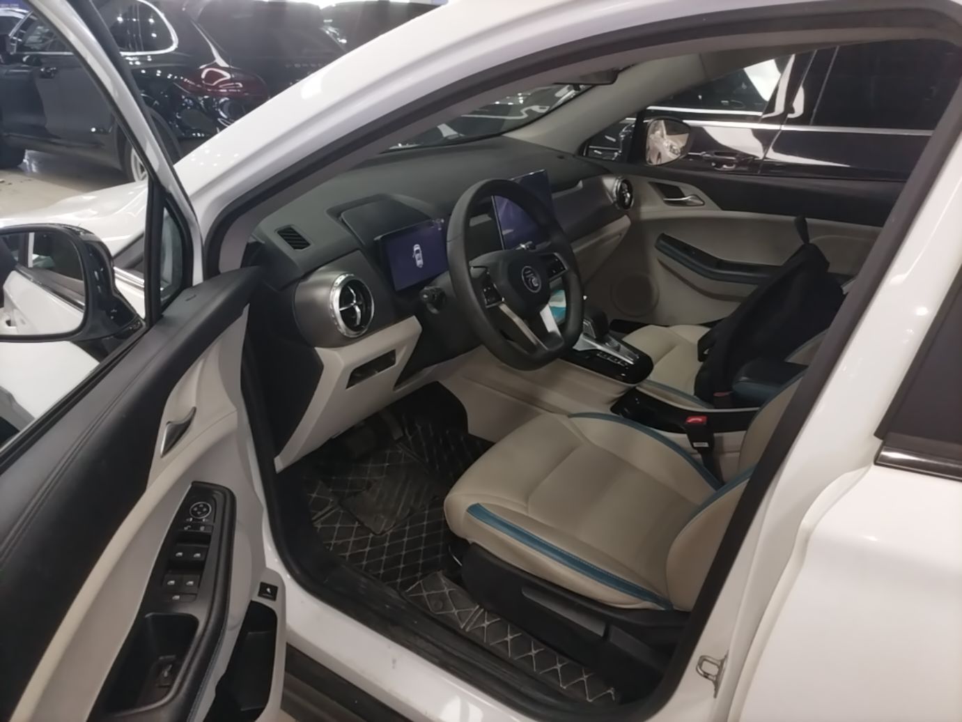 BYD Yuan Pro 2023 401KM Luxury Version — снимка 18