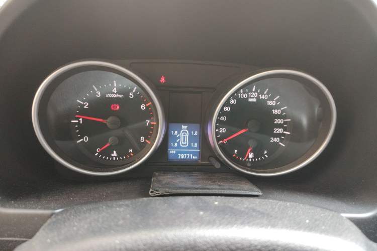 Used Haval H6 2015 Upgraded Model 1.5T Manual Two-Wheel Drive Elite Version
