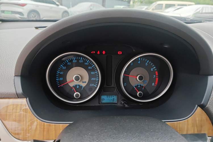 Used Buick Excelle 2015 1.5L Automatic Classic Model Instrument Cluster