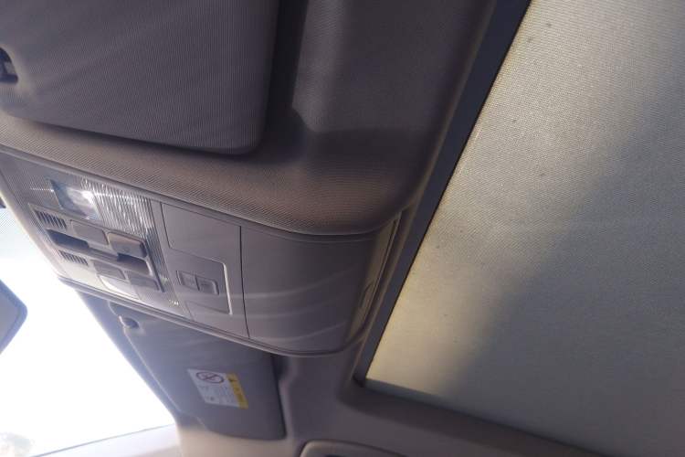 Used Volkswagen Tiguan L 2022 330TSI Automatic Two-Wheel Drive Smart Edition
