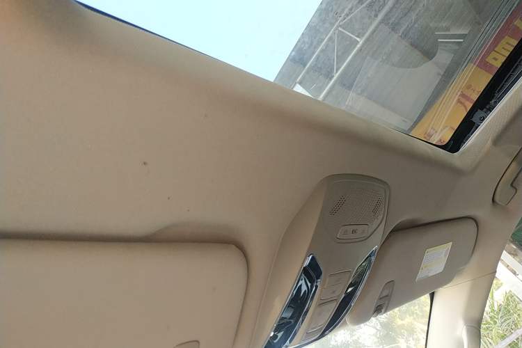 Used SAIC MAXUS D90 2017 2.0T Automatic Two-Wheel Drive - Uranus