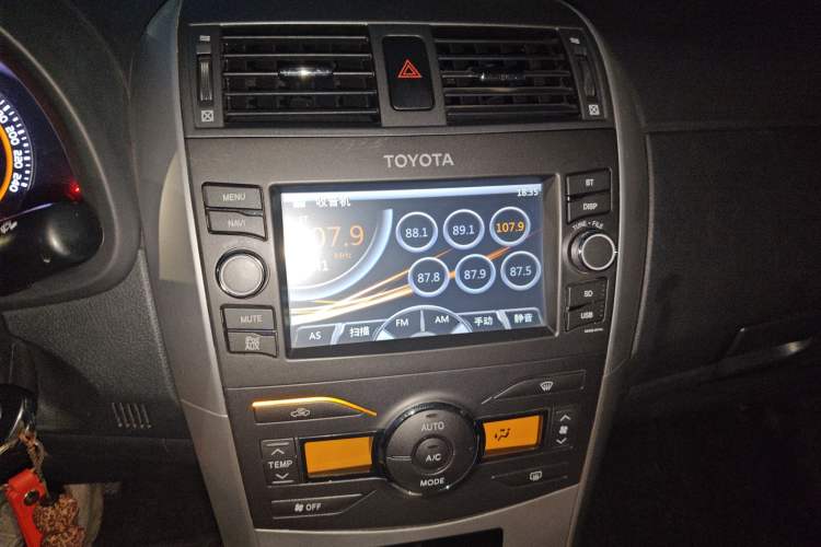 Used Toyota Corolla 2013 Special Edition 1.8L CVT ZhiKu GL-i