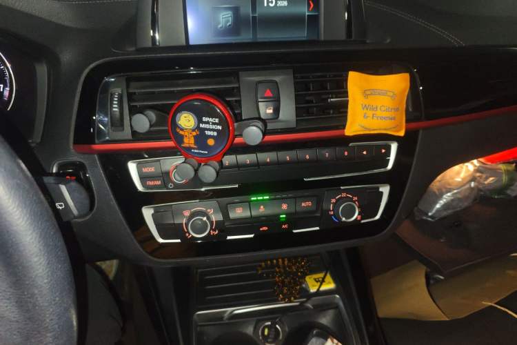 Used BMW 1 Series 2018 118i Sport Design Package Audio And AC Panel