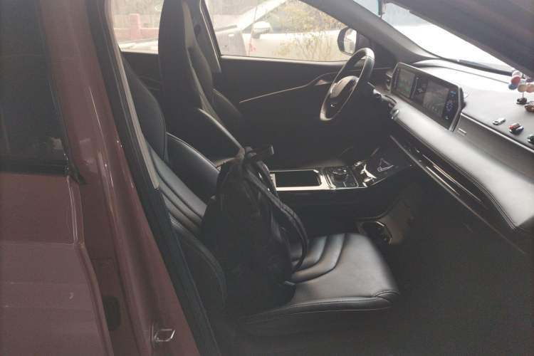 Used NETA U 2022 Zhi 400 Lithium-Nickel-Manganese-Cobalt Energy System
