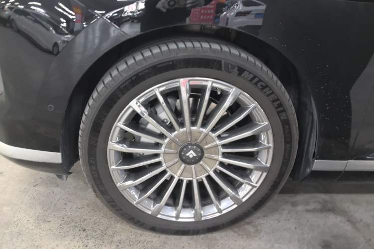 Used Hyptec HL 2025 700 Ultra Six-Seater All-Wheel-Drive LiDAR Version
