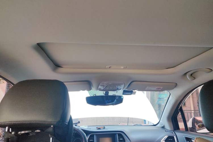 Used GAC Trumpchi GS4 2016 235T G-DCT Elite Edition Headliner