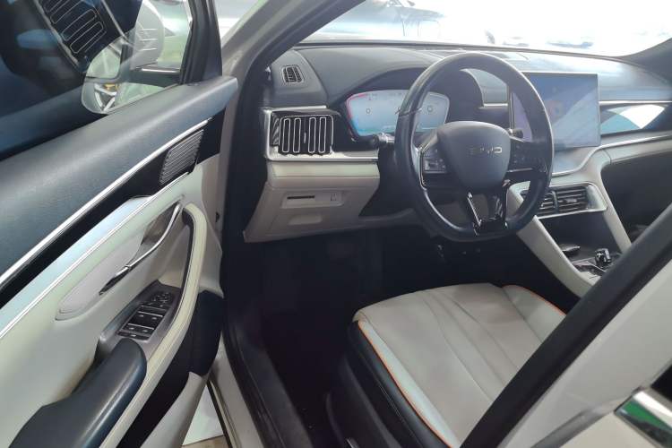 Used BYD Song PLUS New Energy 2024 Honor Edition EV 520km Luxury Model