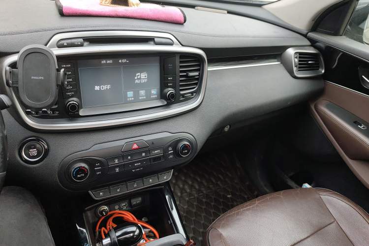 Used Kia Sorento 2013 2.2T 7-Seater Diesel Supreme Edition
