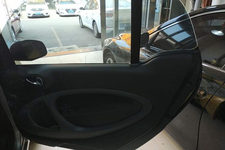 Used smart fortwo 2015 1.0L 52 kW Hardtop Passion Edition