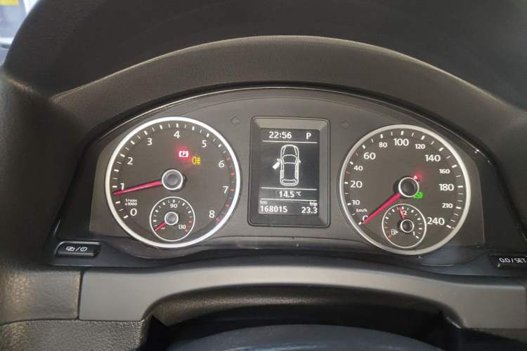 Used Volkswagen Tiguan 2016 280TSI Automatic Two-Wheel Drive Silk Road Comfort Edition Instrument Cluster