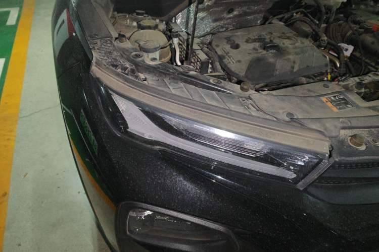 Used Chevrolet Trailblazer 2019 435T Redline CVT Two-Wheel-Drive Sharp Edition China VI Standard Right Front Headlight