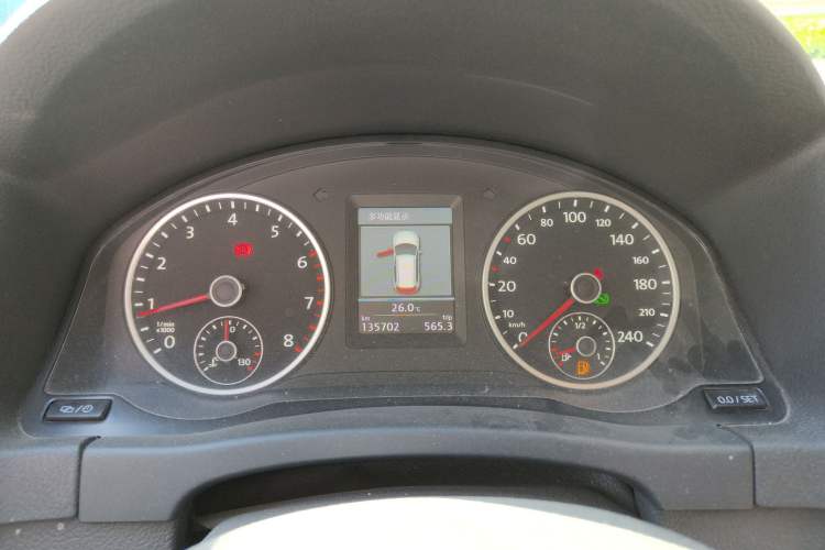 Used Volkswagen Tiguan 2013 1.8TSI Automatic Two-Wheel Drive Luxury Model Instrument Cluster