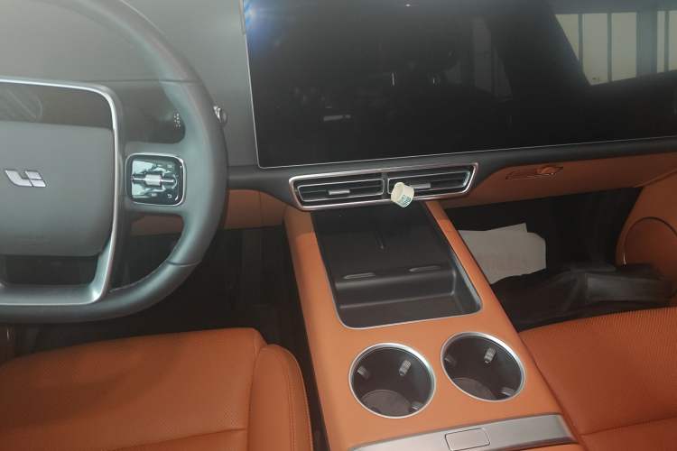 Used Li Auto L7 2023 Air model
