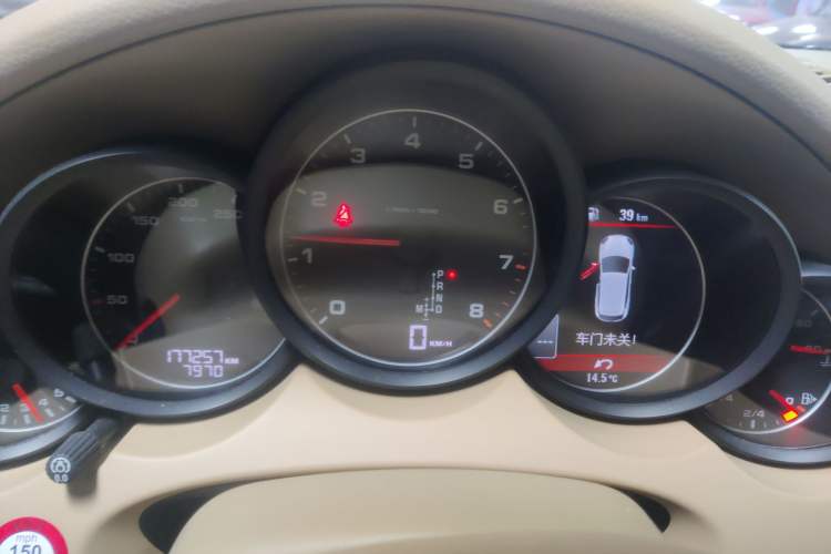 Used Porsche Cayenne 2011 Cayenne 3.0T Instrument Cluster